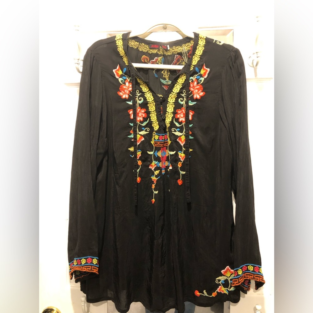 Johnny Was black embroidered Suko cupra rayon blouse large